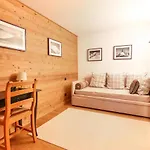 House Berenice - Les Praz בקתה