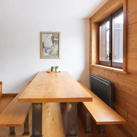 House Berenice - Les Praz Dağ evi *